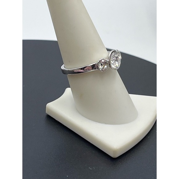 Swarovski Three Round Bezel Set Crystals Ring Sz 8.5 - Picture 3 of 11